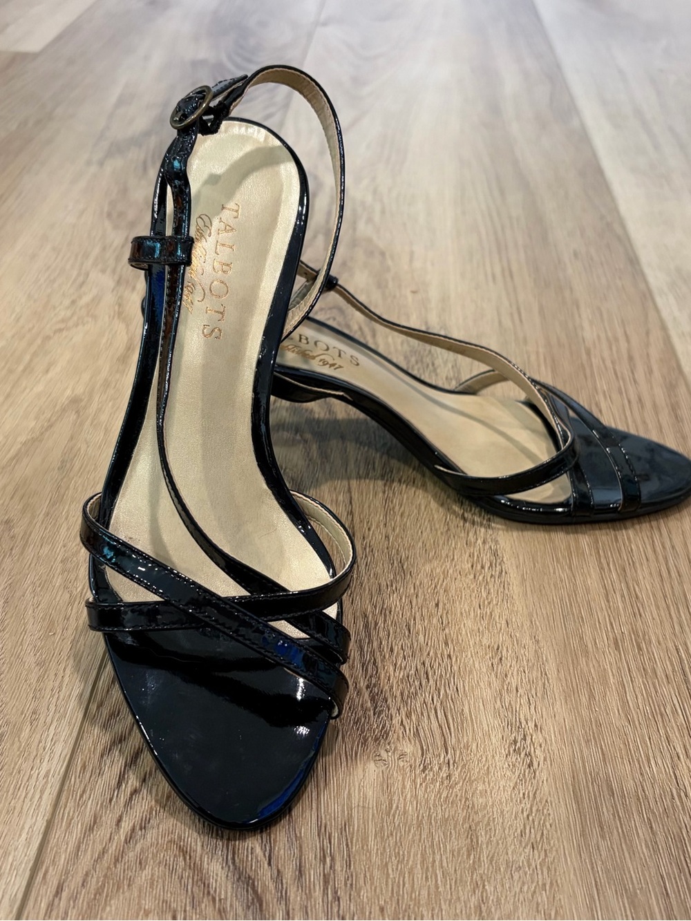 Talbots Black Patent Leather Strappy Slingback Heels 5.5 open toed kitten